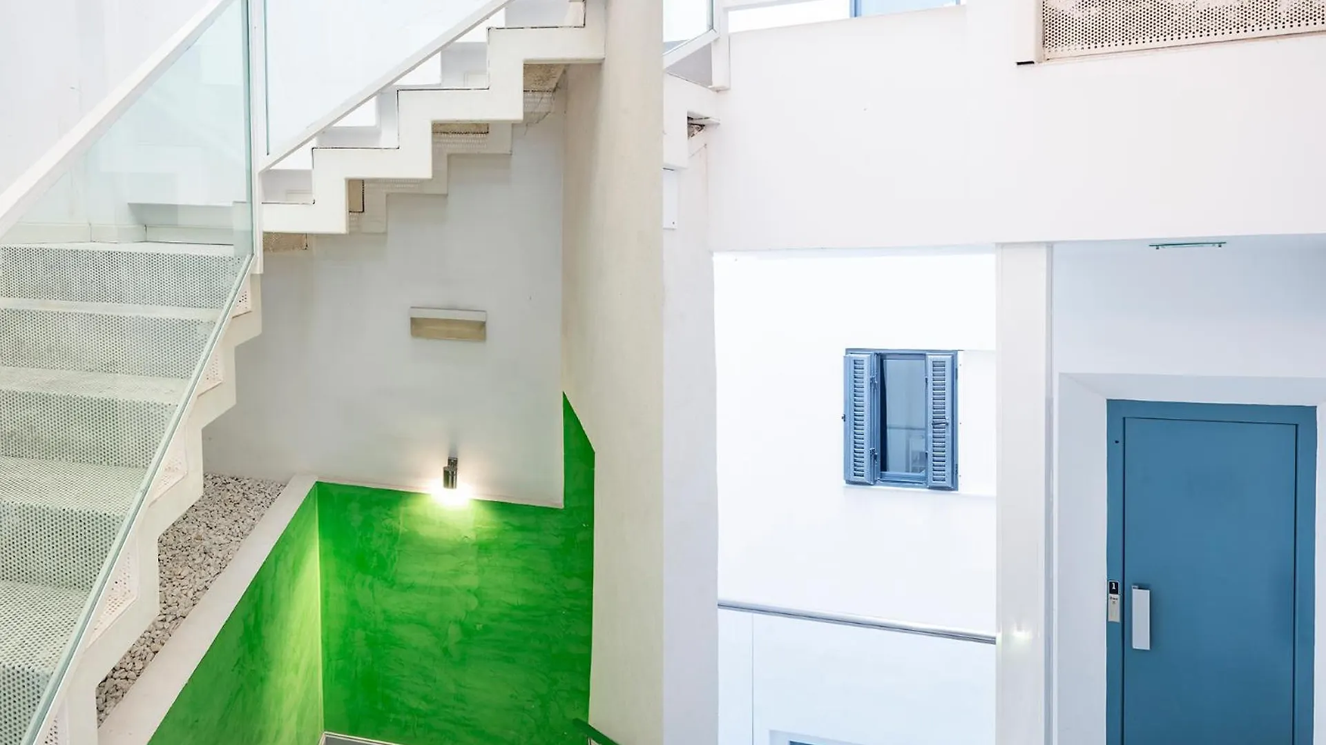 Alohamundi F&G Apartment Seville Spain
